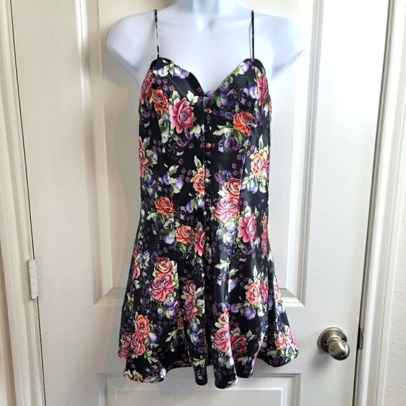 VICTORIA'S SECRET Gold Label  - Picture 1 of 11